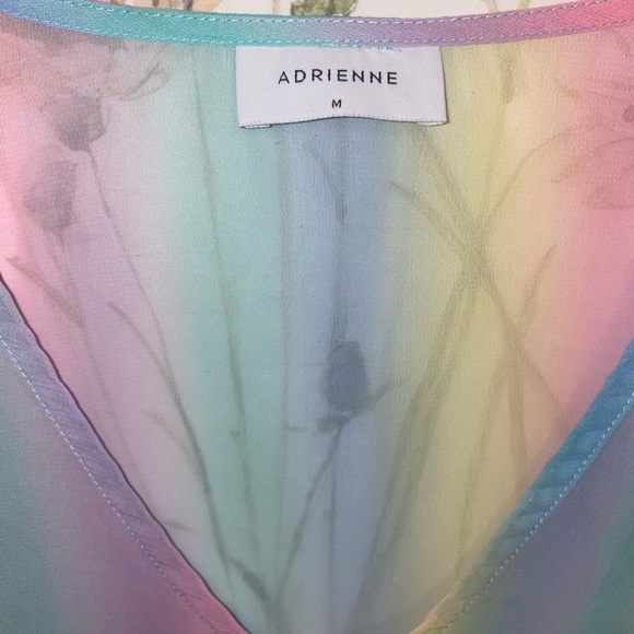 Adrienne Top size Medium - Picture 2 of 2